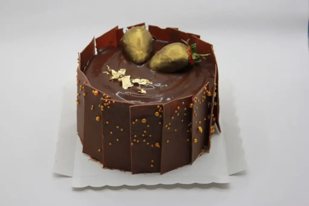 CHOCO GOLD SIGNATURE CAKE 800GRMS